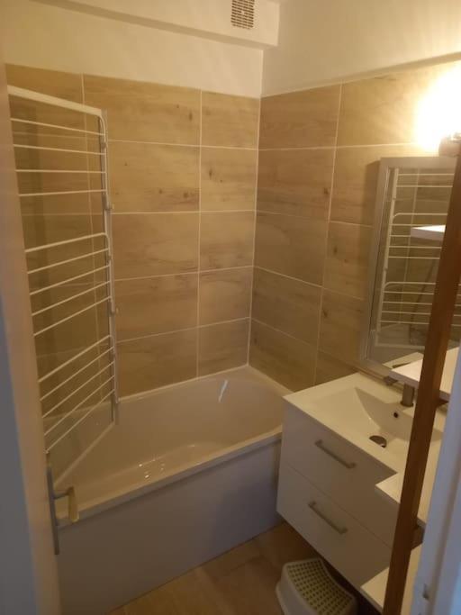 Appartement Port De Hyères المظهر الخارجي الصورة
